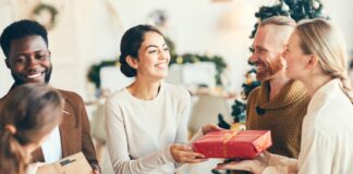 5 Ways to Make a New Face Feel Welcome at Your Christmas Celebration