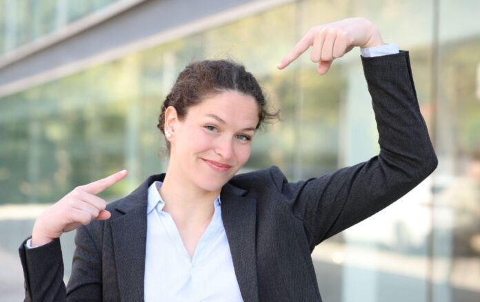 20 Identifiable Traits of a Female Narcissist