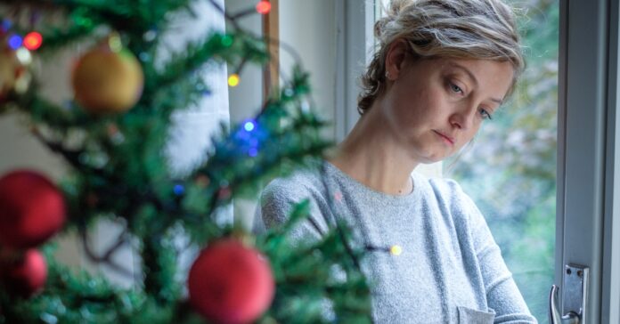 10 Prayers for the Divorced Woman This Christmas