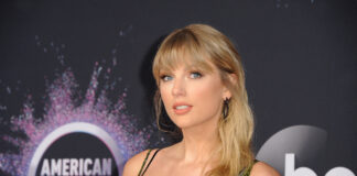 Taylor Swift at the 2019 American Music Awards held at the Microsoft Theater in Los Angeles, USA on November 24, 2019.