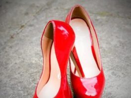 Do you have to wear heels on a date as a single woman over 50?