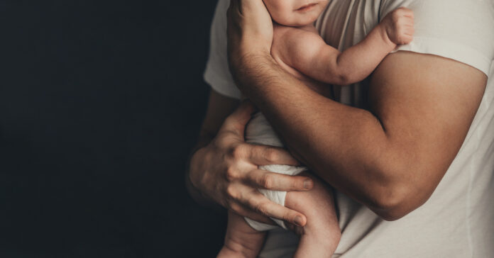 5 Encouraging Reminders for Dads with Newborns