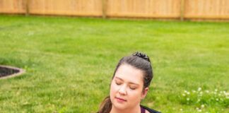 sustainable yoga clothes