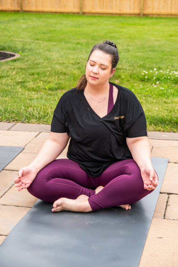 sustainable yoga clothes